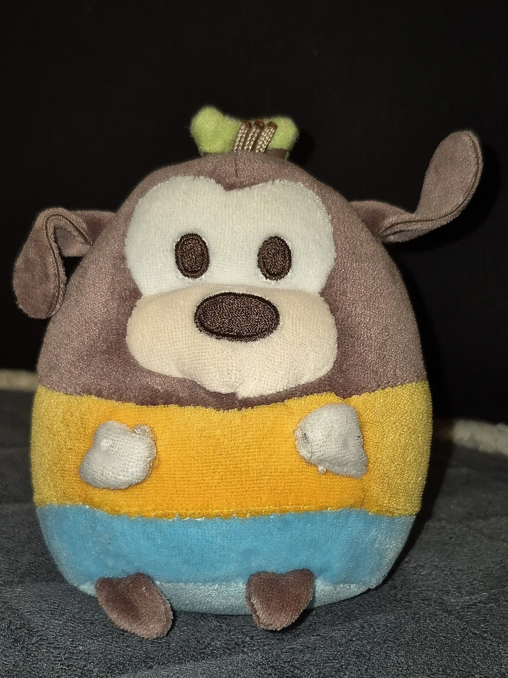 Disney Goofy Stuffed Ufufy Beanbag Brown Yellow Blue White Under 6 in